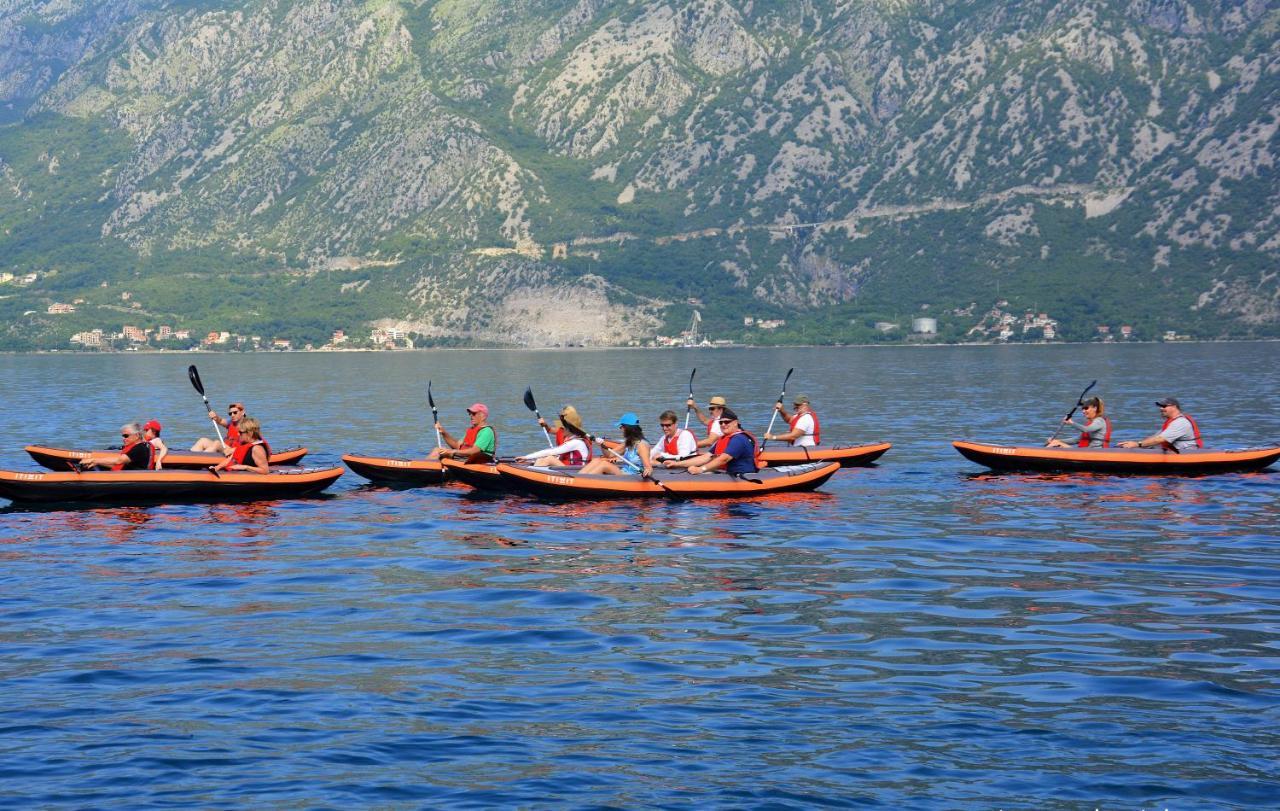 Montenegro Backpackers Home Kotor Exterior foto